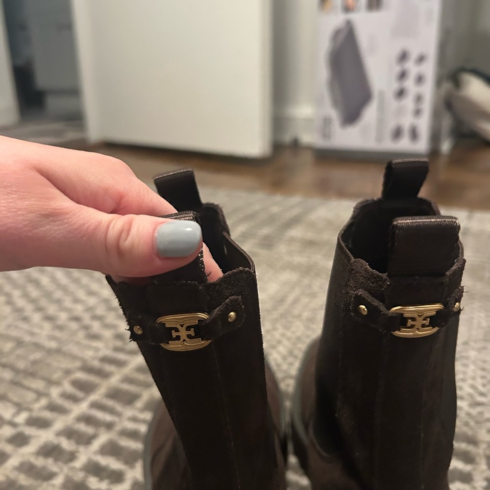 Sam Edelman Dark Brown Suede Chelsea Lug Ankle Boots - Picture 7 of 8